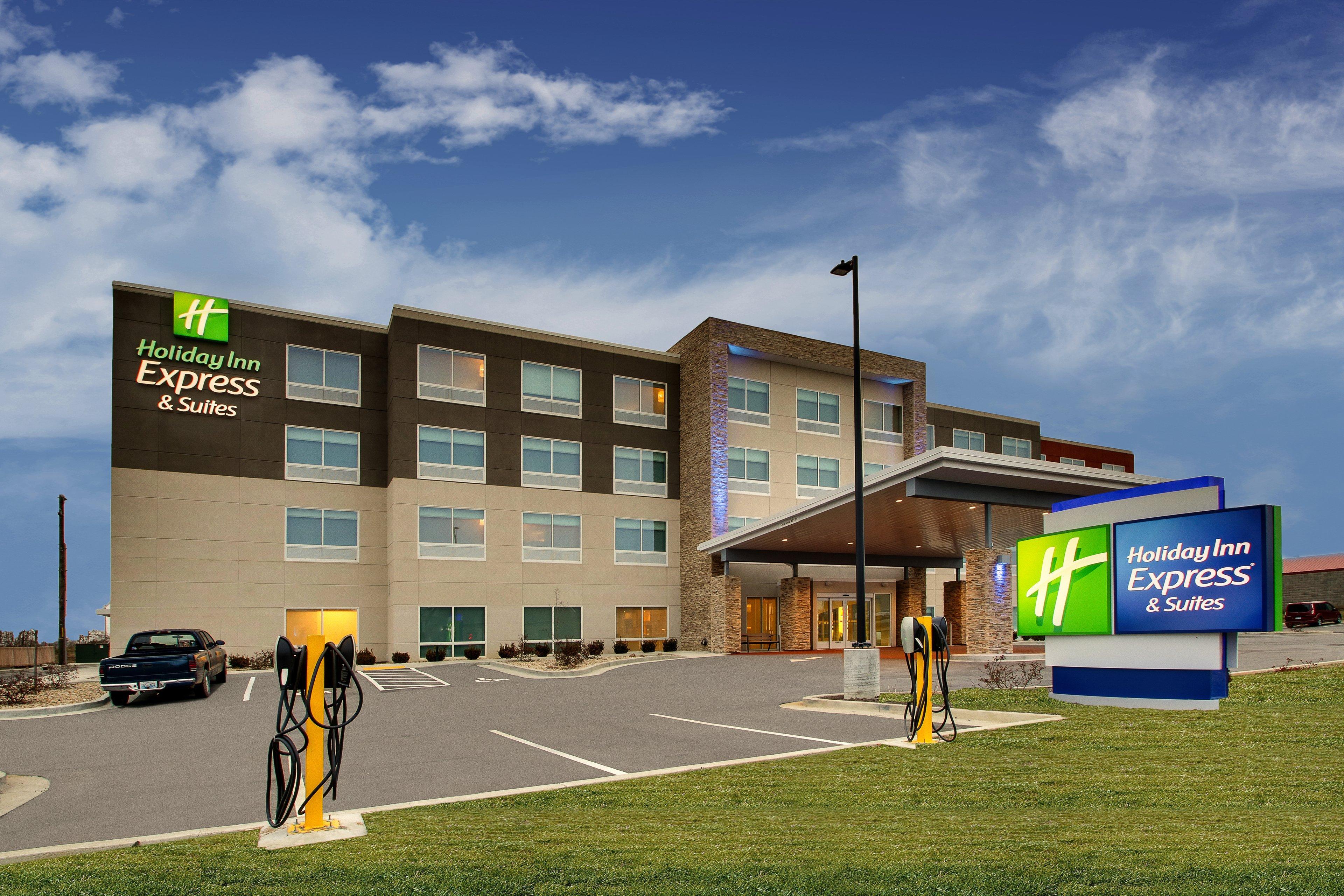 Holiday Inn Express & Suites Mt Sterling North By Ihg Mount Sterling Exterior photo