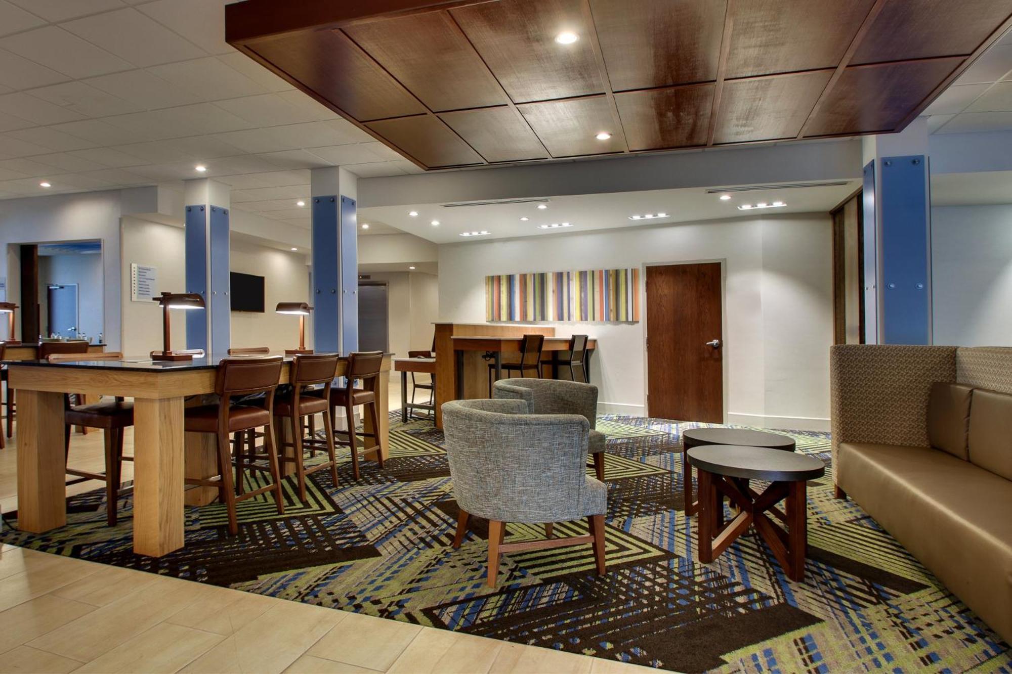 Holiday Inn Express & Suites Mt Sterling North By Ihg Mount Sterling Exterior photo